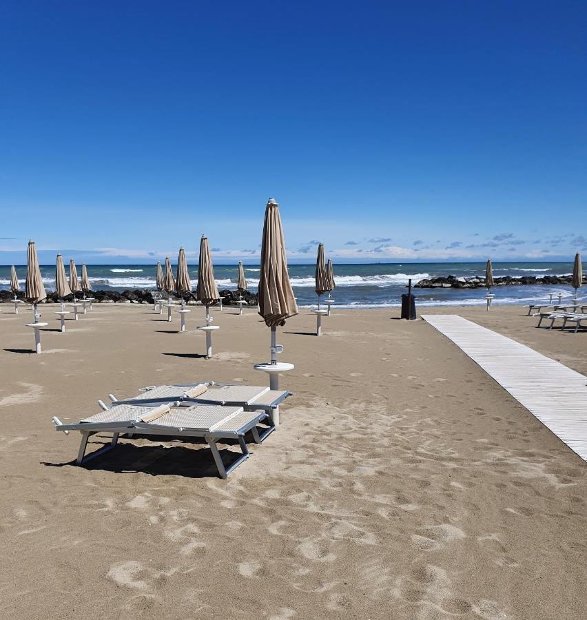 Hotel De La Plage Rimini Esterno foto