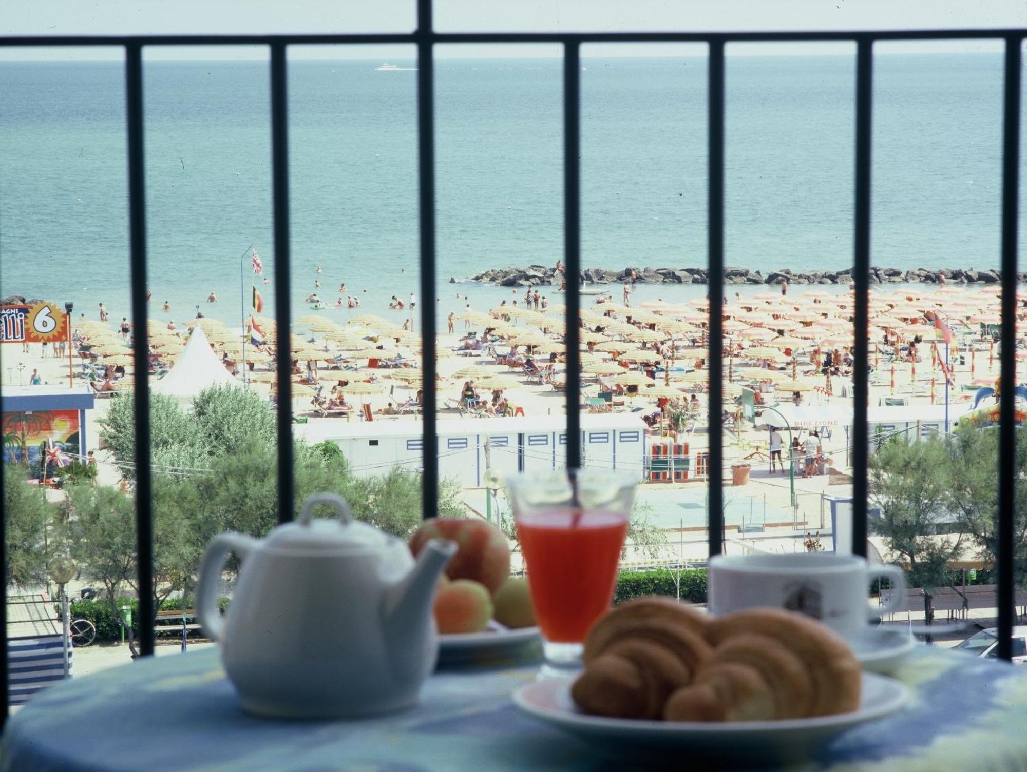 Hotel De La Plage Rimini Esterno foto