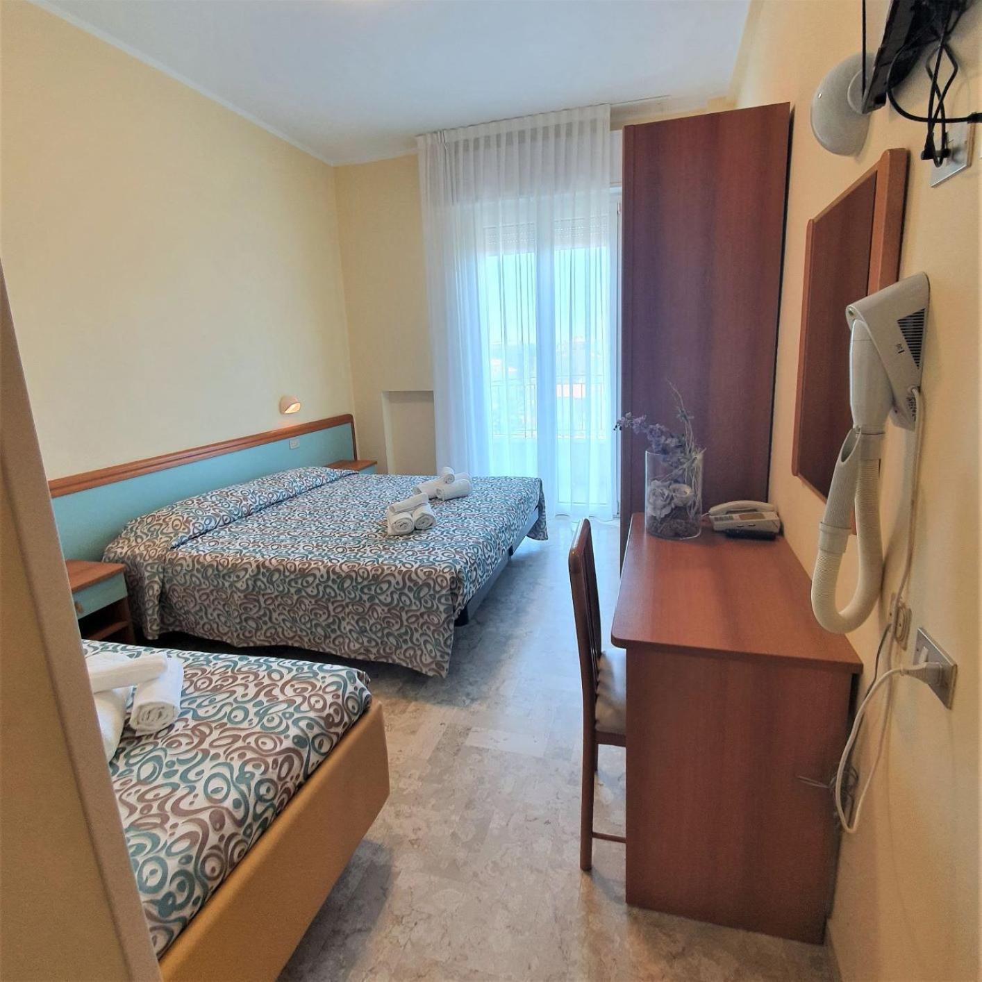 Hotel De La Plage Rimini Esterno foto