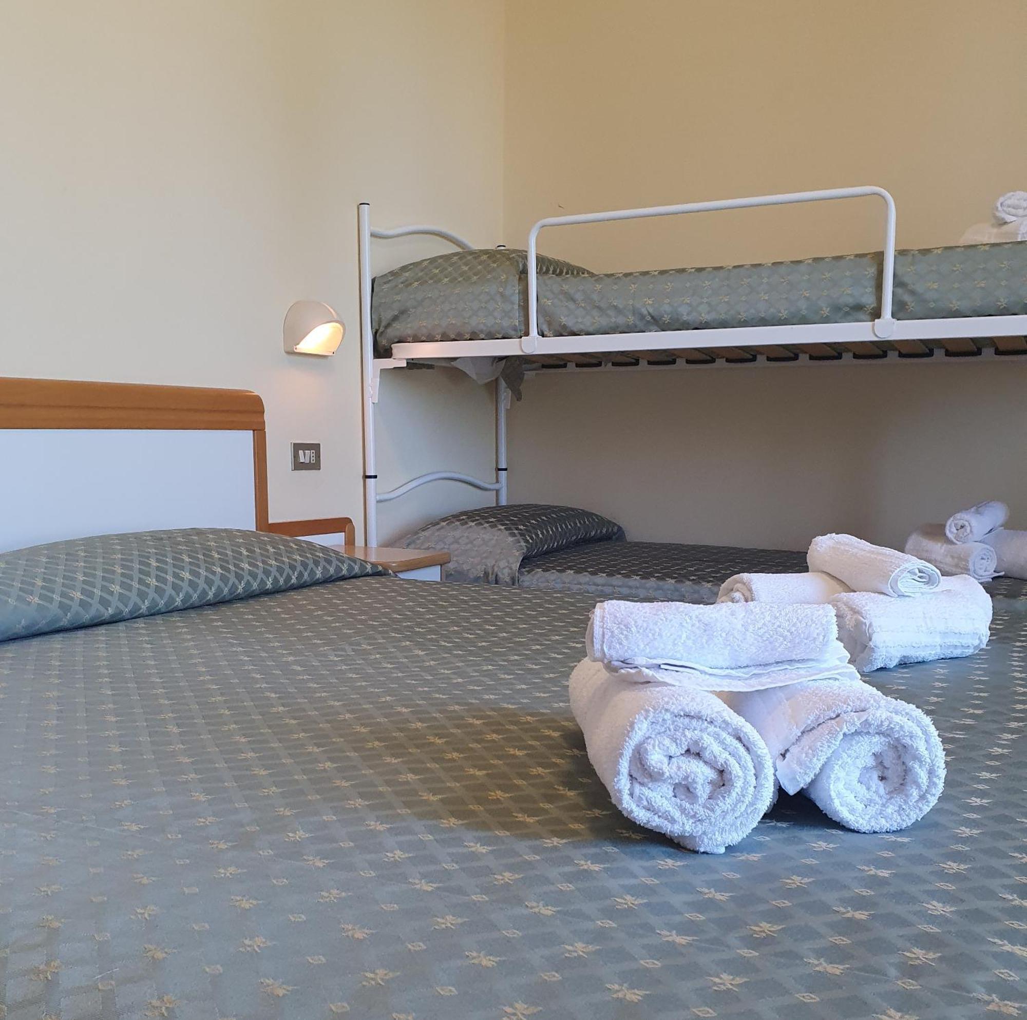 Hotel De La Plage Rimini Esterno foto