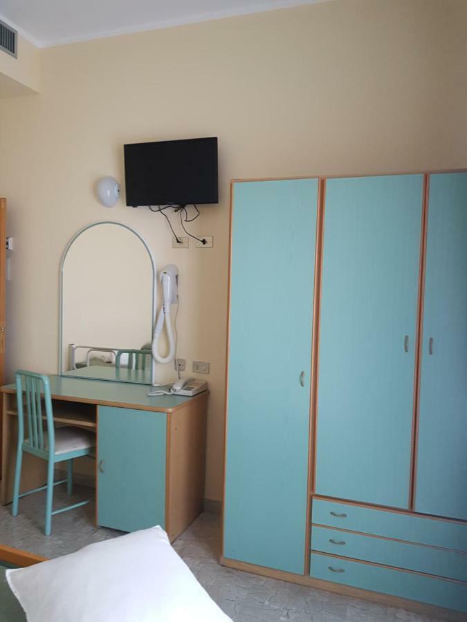 Hotel De La Plage Rimini Esterno foto