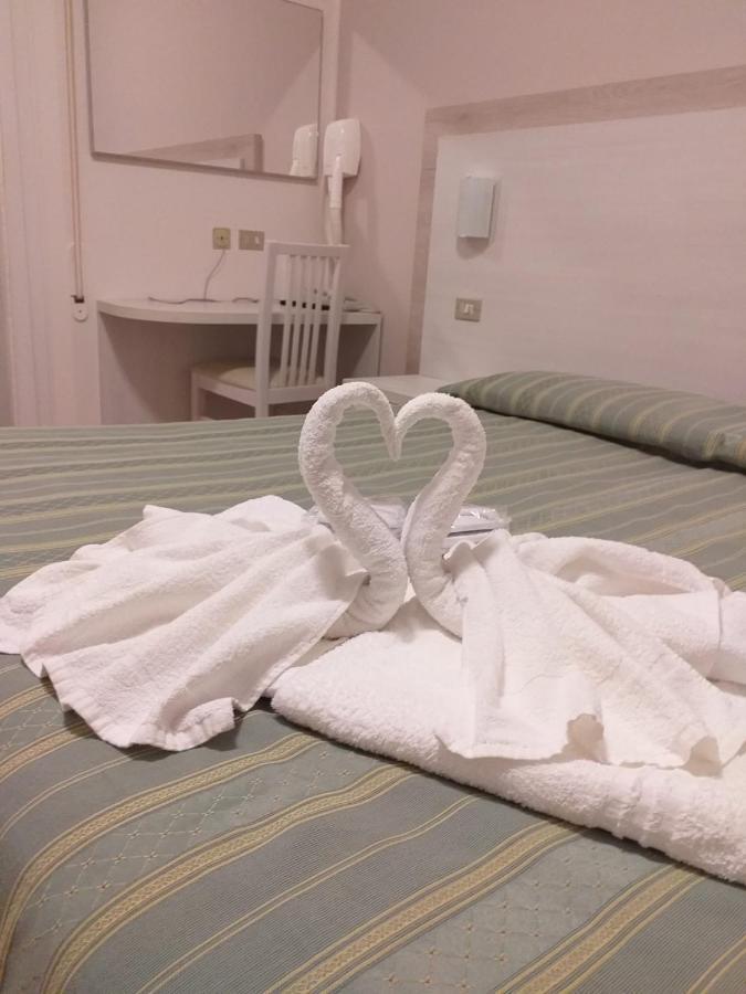 Hotel De La Plage Rimini Esterno foto